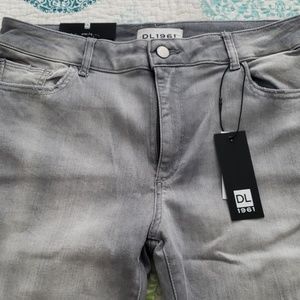 DL1961 Faded Ash Destroyed Skinnies